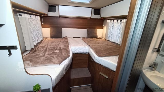 Półzintegrowany kamper LAIKA Ecovip Titanio L 2009