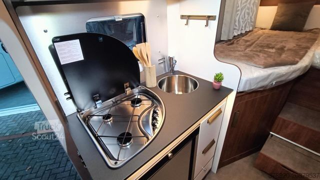 Półzintegrowany kamper LAIKA Ecovip Titanio L 2009