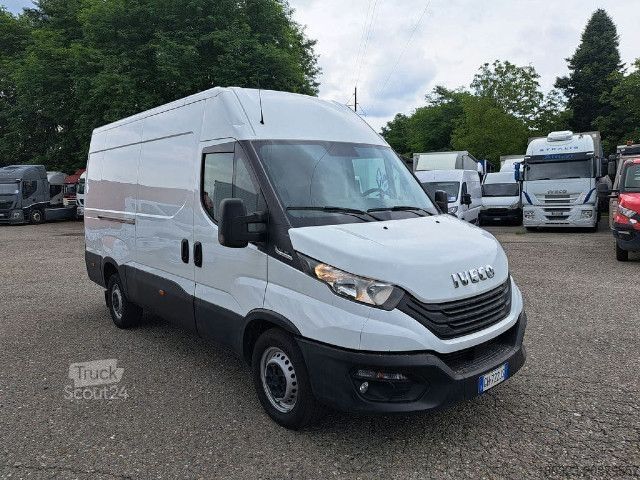 Furgone IVECO 35S16