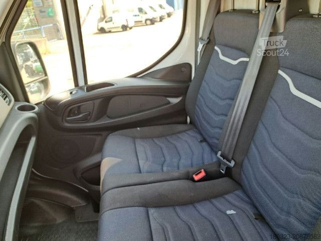 Furgone IVECO 35S16V