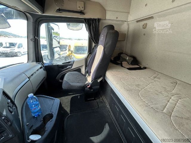 Tractor estándar Mercedes-Benz Mercedes Actros 1851