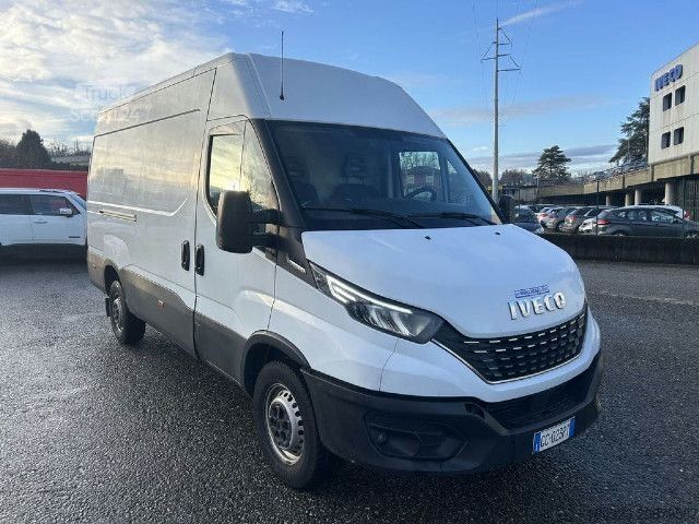 Furgoneta IVECO 35S14