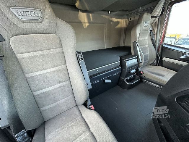 Tractor estándar IVECO AS440S48