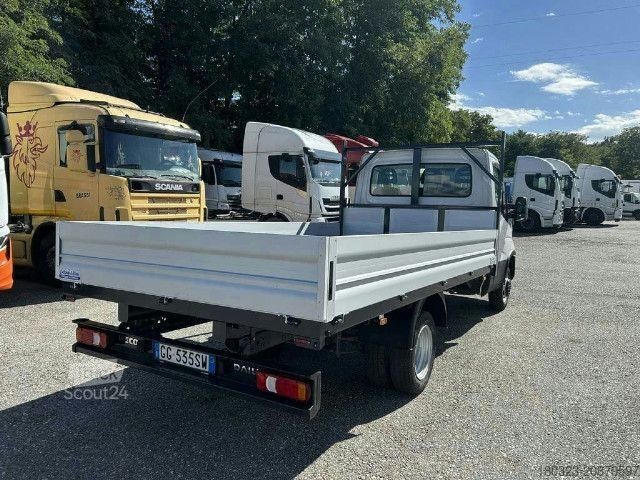 Camión de plataforma IVECO 35C14