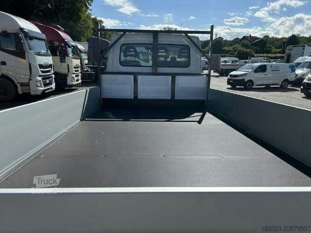 Camión de plataforma IVECO 35C14