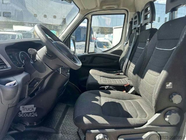 Camión de plataforma IVECO 35C14