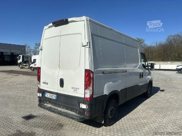 Furgone IVECO 35S14
