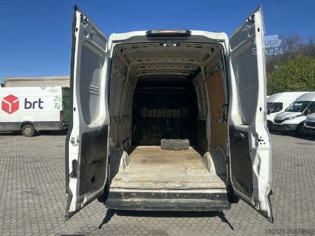 Furgone IVECO 35S14