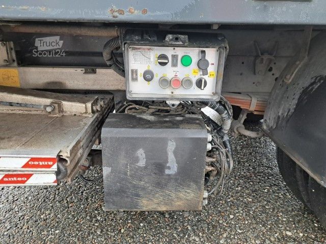 Camión para usos especiales IVECO 70C18A8