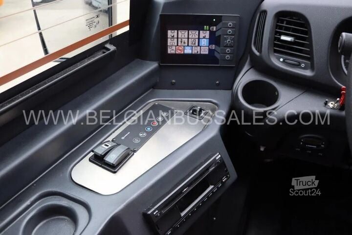Minibussi Indcar Indcar / Iveco Wing / Daily / Automatic / Airco