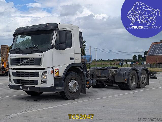 Transporte de contenedores Volvo FM