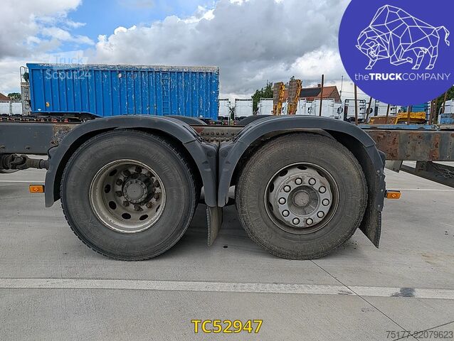 Transporte de contenedores Volvo FM