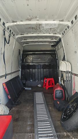 IVECO DAILY 35S13 AMPATAMENT MARE Iveco DAILY 35S13 PASSO LUNGO