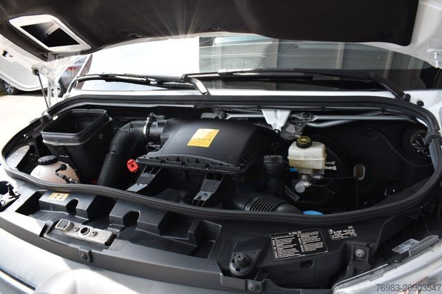 Minibus MERCEDES-BENZ 316 CDI Sprinter Mixto 4x4 7 G-Tronic 5 Sitzer