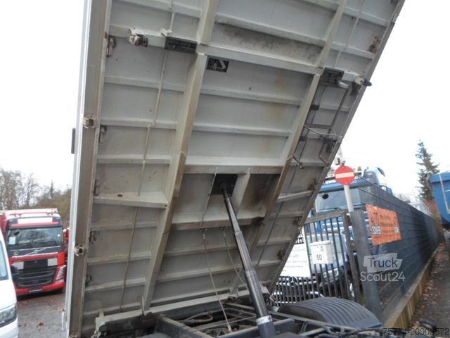 Camion benne MERCEDES-BENZ 1024 K/ MEILLER KIPPER