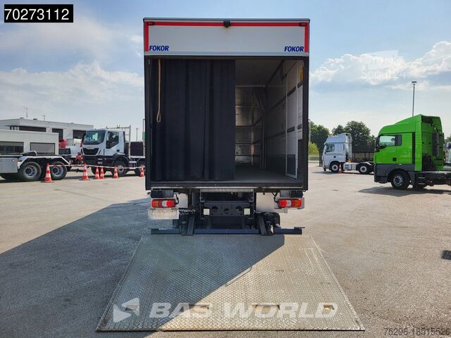 Koffert Mercedes Actros 1827 4X2 2.000kg Ladebordwand Automatic ...