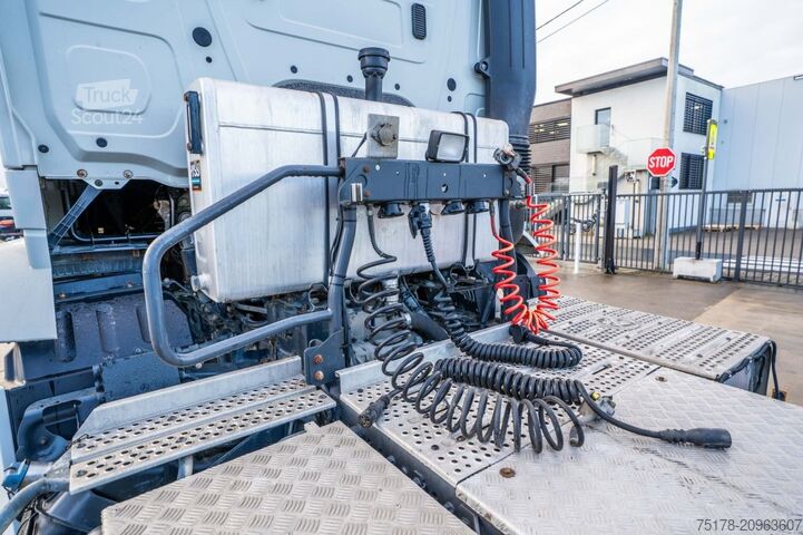 Estándar-SZM MERCEDES AROCS 2643 LS