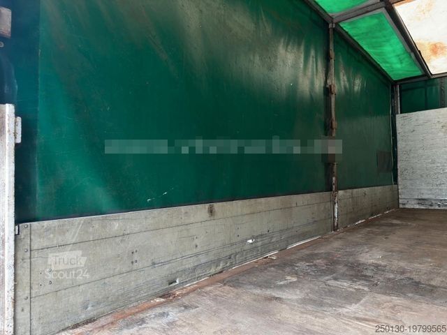 Transporter mit Pritsche & Plane MERCEDES-BENZ Atego 817 4x2 Pritsche+Plane 7,5 t.