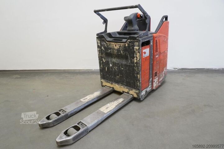 Elektrische meelooppallettruck met sta-platform Linde T 20 SP 131