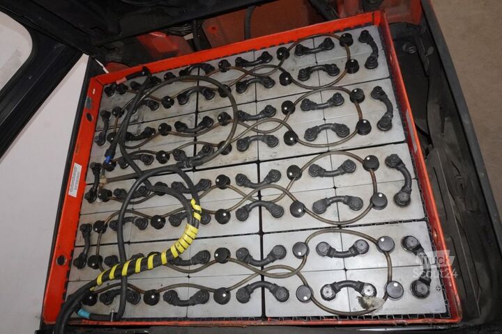 Targonca Linde E 35/600 H 388