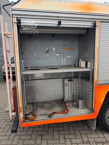 Véhicule de lutte contre les incendies MAN 10.163 **FIRETRUCK-POMPIER+WINCH**