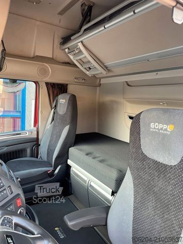 Standard SZM DAF XF 530 FT