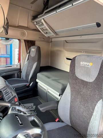 Standard SZM DAF XF 530 FT