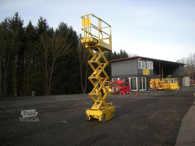 Piattaforma di lavoro GENIE GS 1330, Genie mit neuen Batterien, 5,9 m