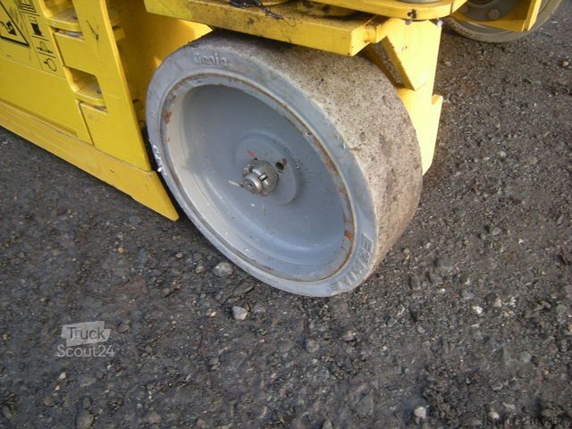 Piattaforma di lavoro GENIE GS 1330, Genie mit neuen Batterien, 5,9 m