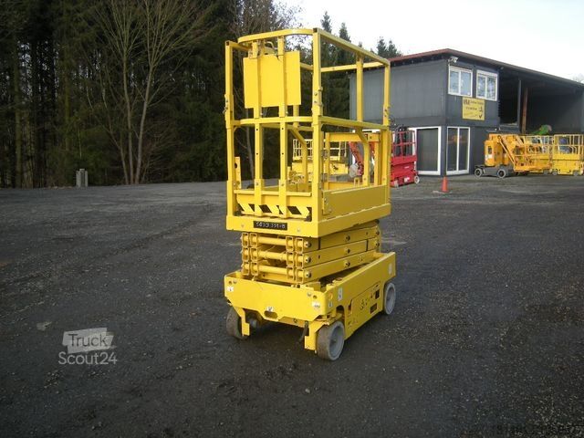 Piattaforma di lavoro GENIE GS 1330, Genie mit neuen Batterien, 5,9 m