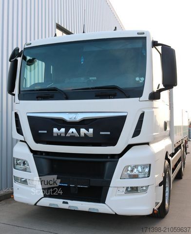 Ciężarówka z płaską platformą MAN TGX 26.400 6x2-4  Kran Palfinger + FUNK / RC