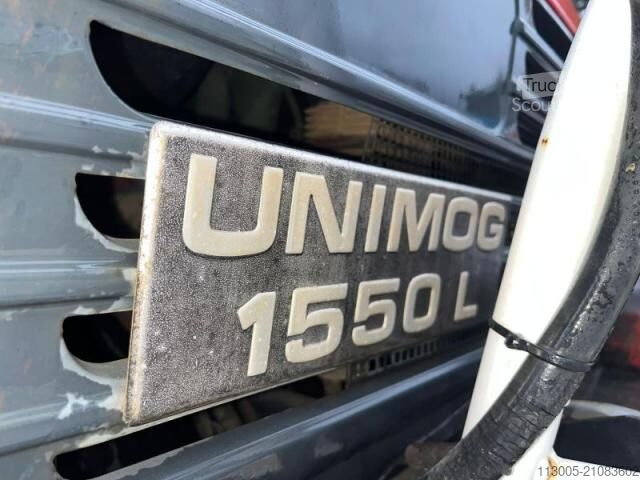 Feuerwehrfahrzeug Unimog 1550 L