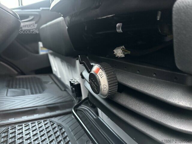 Furgoneta de caja alta Mercedes-Benz Sprinter 316 CDI RWD L2 3,5 to AHK FS Regal Schwingsitz