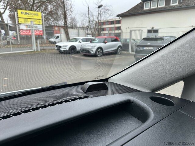 Dostosowany van Mercedes-Benz Vito Kasten 114 CDI RWD lang Sortimo Einbau