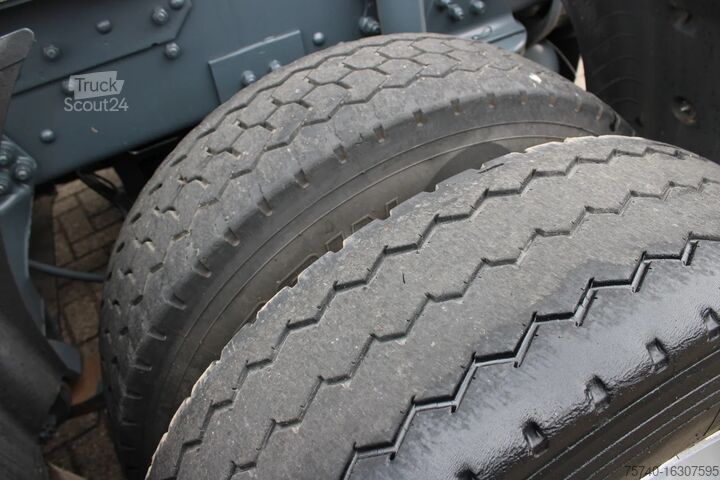 Standart-SZM Scania R560 V8 + manual + ADR + 6x2