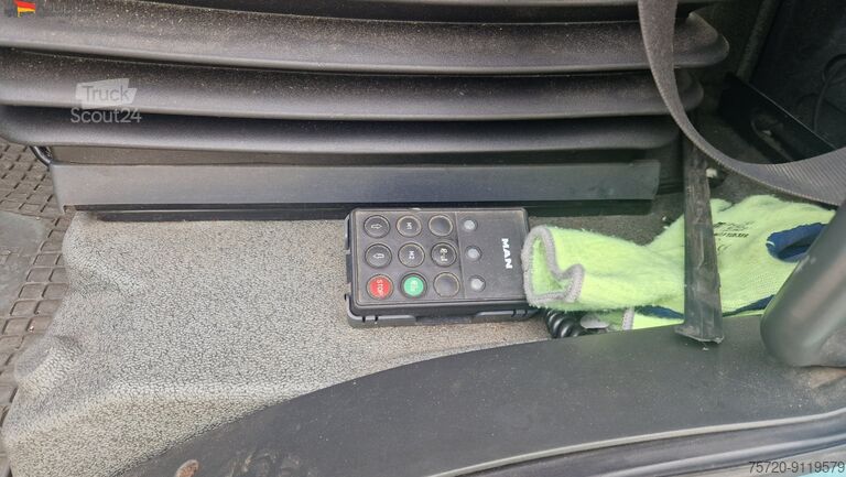 Kühlkoffer-LKW MAN 8.180 Thermokingkühlung - 30 ° voll fahrbereit