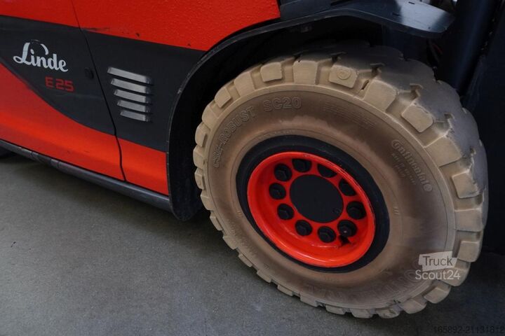 Chariot élévateur Linde E 25 387