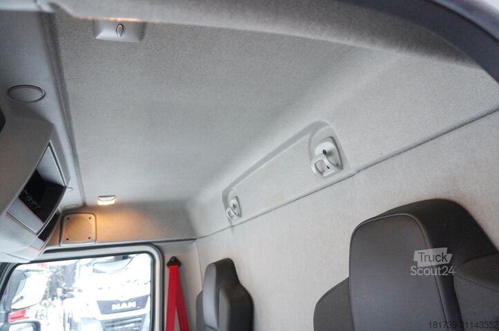 Kylaggregat med två temperaturzoner Renault D210 12T / Bitemperature Refrigerator