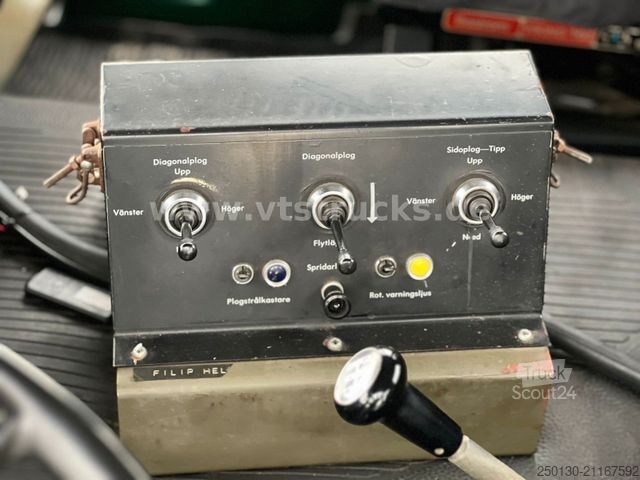 Camión volquete trilateral SCANIA LB141 V8 4x2 DSK Oldtimer *Sammlerstück*