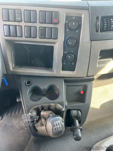 Tovorno vozilo s ravno platformo in ponjavo VOLVO FL 240 4X2R, PLANE, MANUAL, E4, LADEBORDWAND,