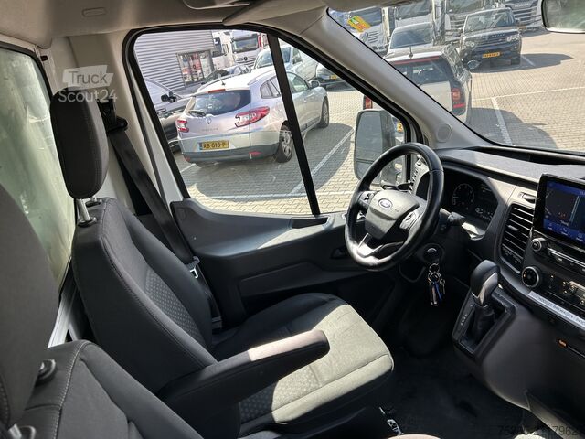 Closed box Ford Transit 2.0 TDCI Trend RWD / Box / Loadlift / F...