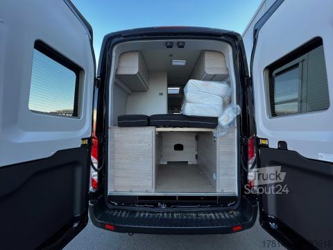 Автодім Bürstner Lineo C 550