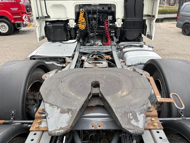 Tracteur standard DAF XF460 + 6X2 + STUUR/LIFT AS + EURO 6 + RETARDER