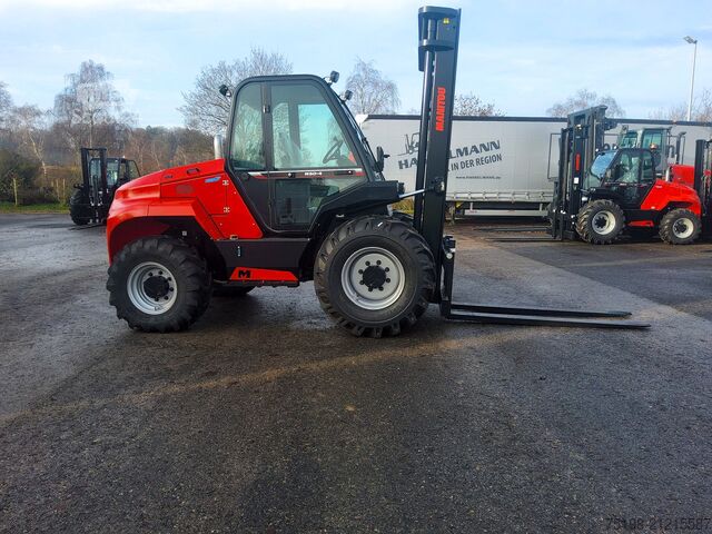 All-terrain forklift Manitou M 50-4
