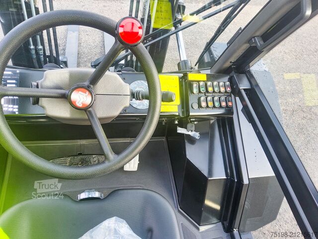 All-terrain forklift Manitou M 50-4