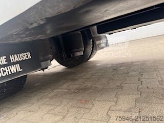 Camion avec plateau (ouvert) et grue HIAB Volvo FE 320