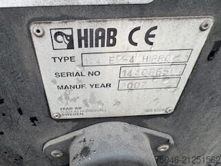 Camion avec plateau (ouvert) et grue HIAB Volvo FE 320