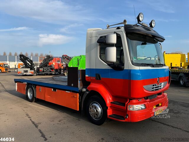 Autószállító furgon Renault MIDLUM 240-12 Autotransporter met oprijrampen