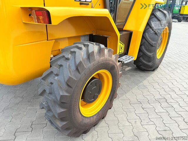 Terepemelő targonca JCB 940 / TRIPLEX 4500 / FREE-LIFT NEW TIRES