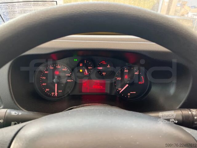 Iveco Daily, 2019, 19 miejsc siedzących, Euro 6 Iveco Daily
